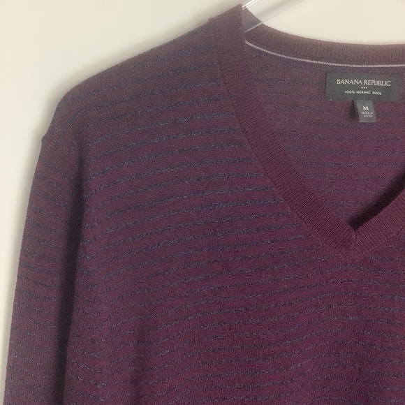 Banana Republic Men's Merino Wool V Neck Sweater M - Picture 2 of 15
